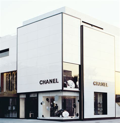 negozi nel mondo chanel|Chanel customer service number.